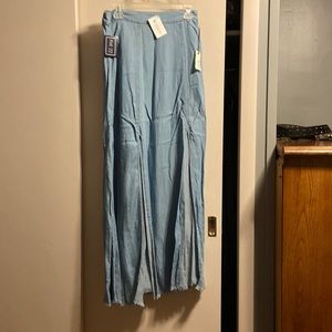 Maxi skirt